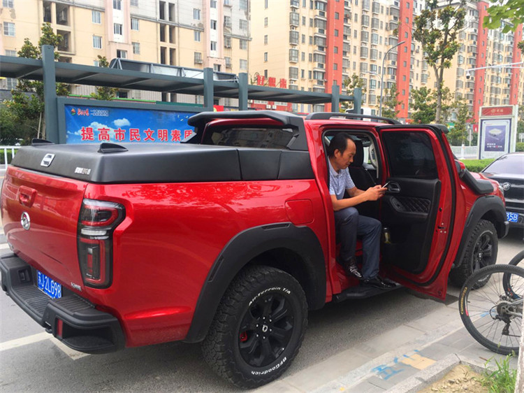 鯊魚王多變體汽車智能皮卡后箱蓋 鯊魚王多變體汽車智能皮卡后箱蓋