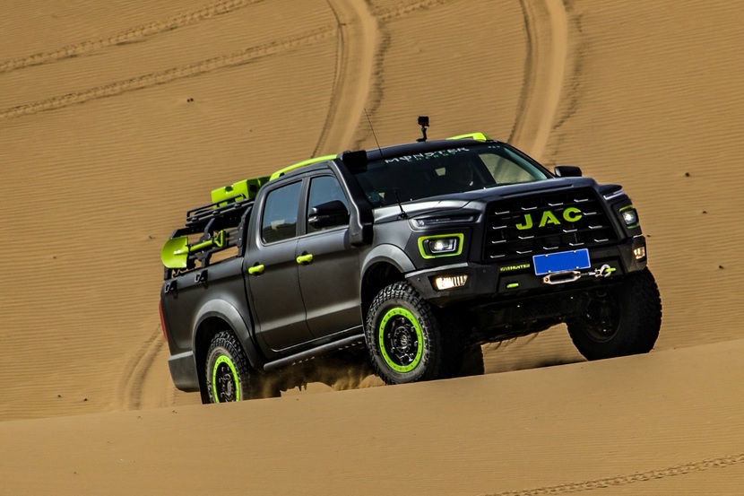 鯊魚王多變體汽車智能皮卡后箱蓋 鯊魚王多變體汽車智能皮卡后箱蓋