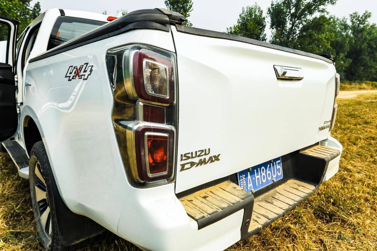 鯊魚王多變體汽車智能皮卡后箱蓋 鯊魚王多變體汽車智能皮卡后箱蓋