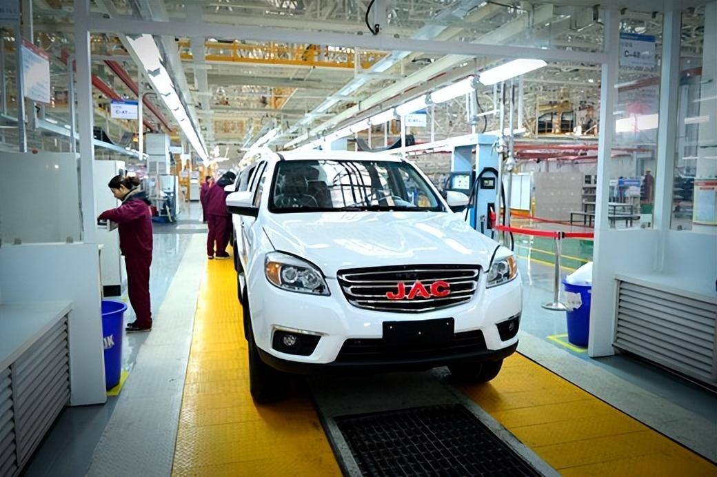 鯊魚王多變體汽車智能皮卡后箱蓋 鯊魚王多變體汽車智能皮卡后箱蓋