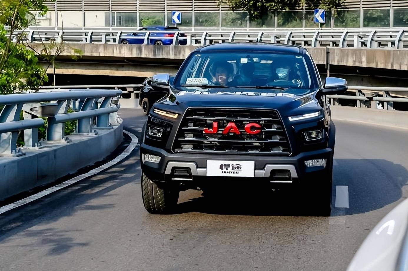 鯊魚王多變體汽車智能皮卡后箱蓋 鯊魚王多變體汽車智能皮卡后箱蓋