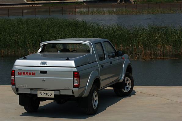 鯊魚王多變體汽車智能皮卡后箱蓋 鯊魚王多變體汽車智能皮卡后箱蓋