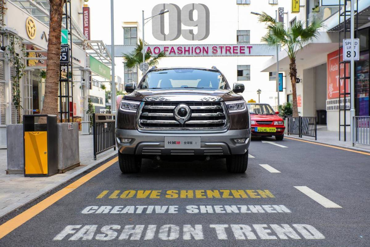 鯊魚王多變體汽車智能皮卡后箱蓋 鯊魚王多變體汽車智能皮卡后箱蓋