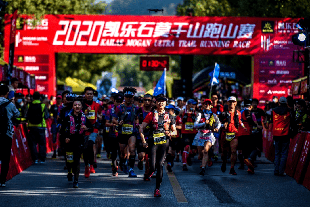 鯊魚王多變體汽車智能皮卡后箱蓋 鯊魚王多變體汽車智能皮卡后箱蓋