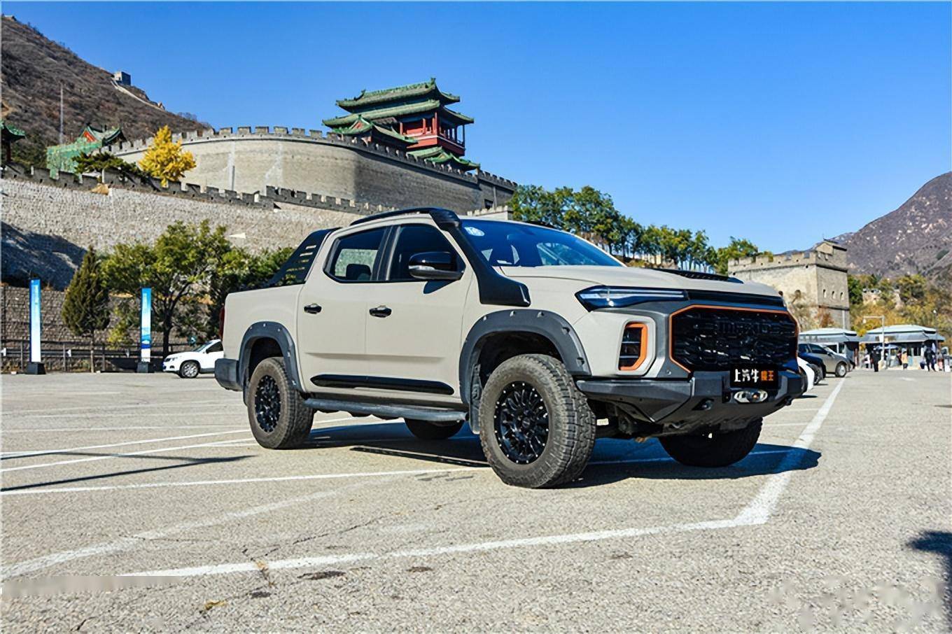 鯊魚王多變體汽車智能皮卡后箱蓋 鯊魚王多變體汽車智能皮卡后箱蓋