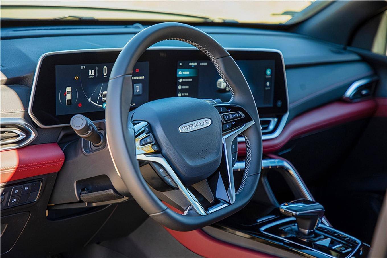 鯊魚王多變體汽車智能皮卡后箱蓋 鯊魚王多變體汽車智能皮卡后箱蓋