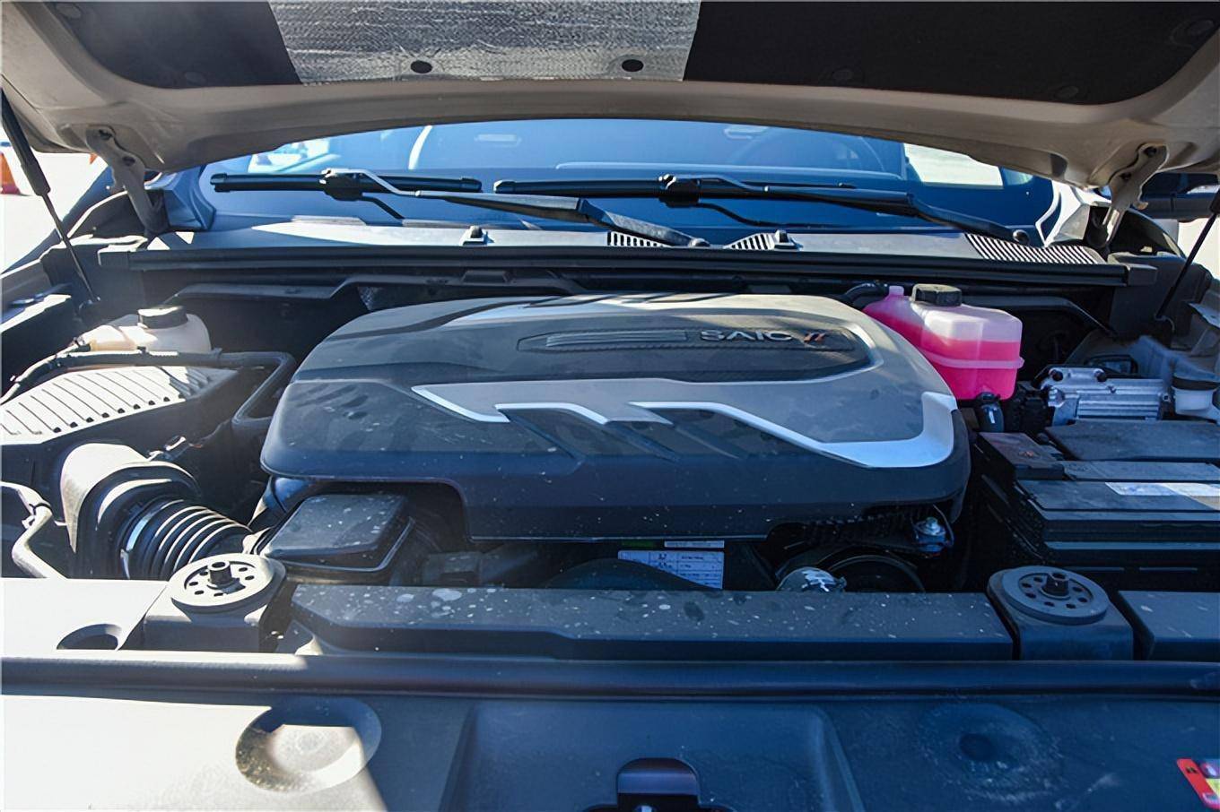 鯊魚王多變體汽車智能皮卡后箱蓋 鯊魚王多變體汽車智能皮卡后箱蓋