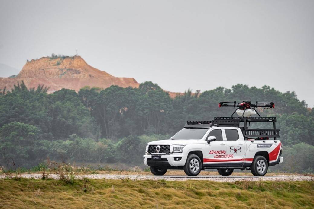 鯊魚王多變體汽車智能皮卡后箱蓋 鯊魚王多變體汽車智能皮卡后箱蓋