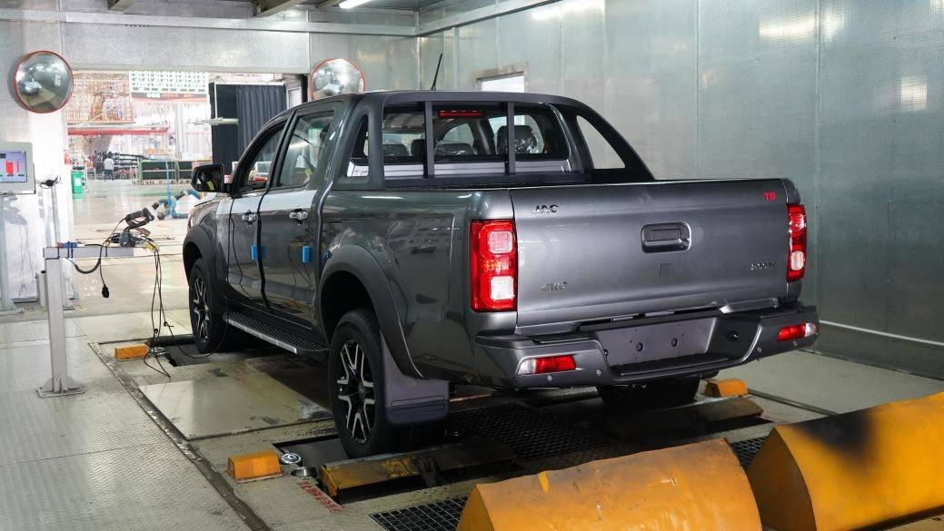 鯊魚王多變體汽車智能皮卡后箱蓋 鯊魚王多變體汽車智能皮卡后箱蓋