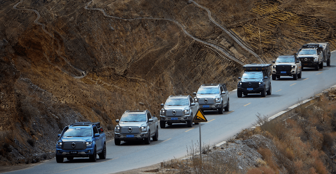 鯊魚王多變體汽車智能皮卡后箱蓋 鯊魚王多變體汽車智能皮卡后箱蓋