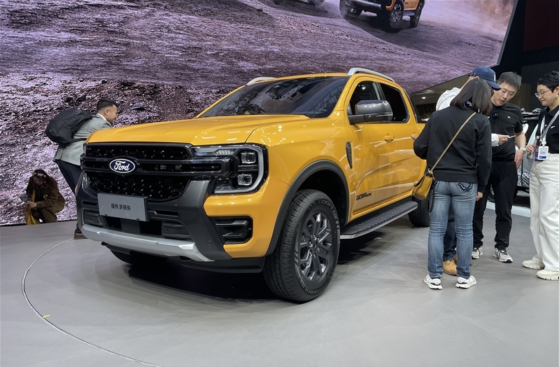 鯊魚王多變體汽車智能皮卡后箱蓋 鯊魚王多變體汽車智能皮卡后箱蓋