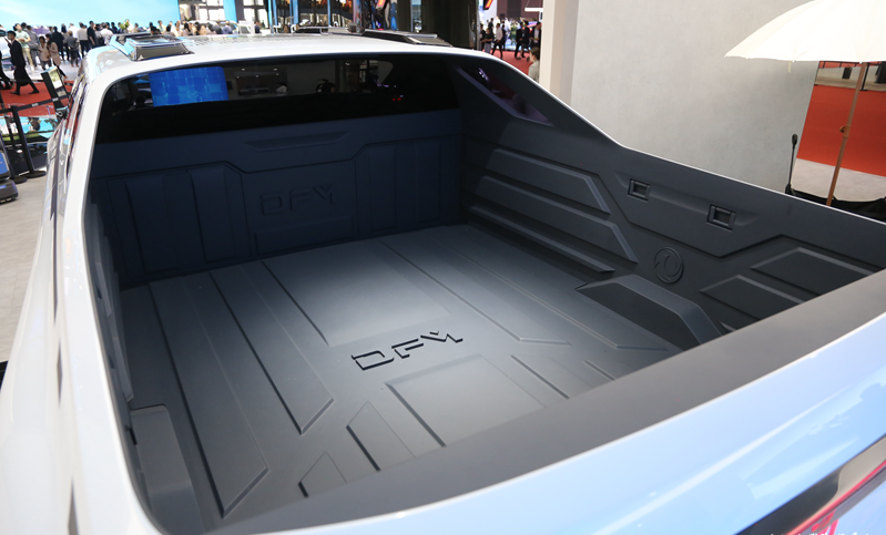 鯊魚王多變體汽車智能皮卡后箱蓋 鯊魚王多變體汽車智能皮卡后箱蓋