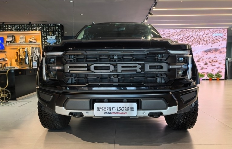 82.88萬起!福特F-150猛禽新款登場,性能再升級 82.88萬起!福特F-150猛禽新款登場,性能再升級