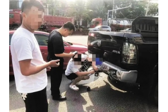 公羊皮卡車非法改裝爆閃燈跑高速 投訴后交警嚴查