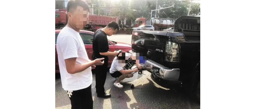 公羊皮卡車非法改裝爆閃燈跑高速 投訴后交警嚴查